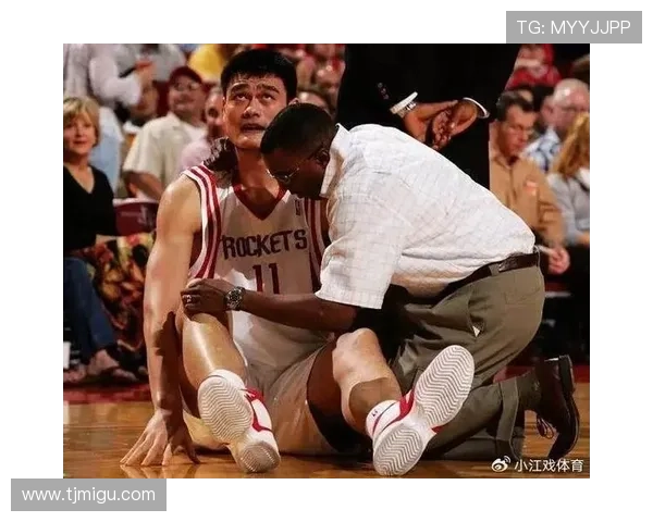 威少倾心姚明的篮球传奇与友谊之路探讨 威少倾心姚明的篮球传奇与友谊之路探讨