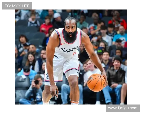 比尔称已融入快船体系与小卡哈登祖巴茨配合默契化学反应十足