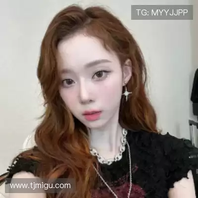 薄霜凤